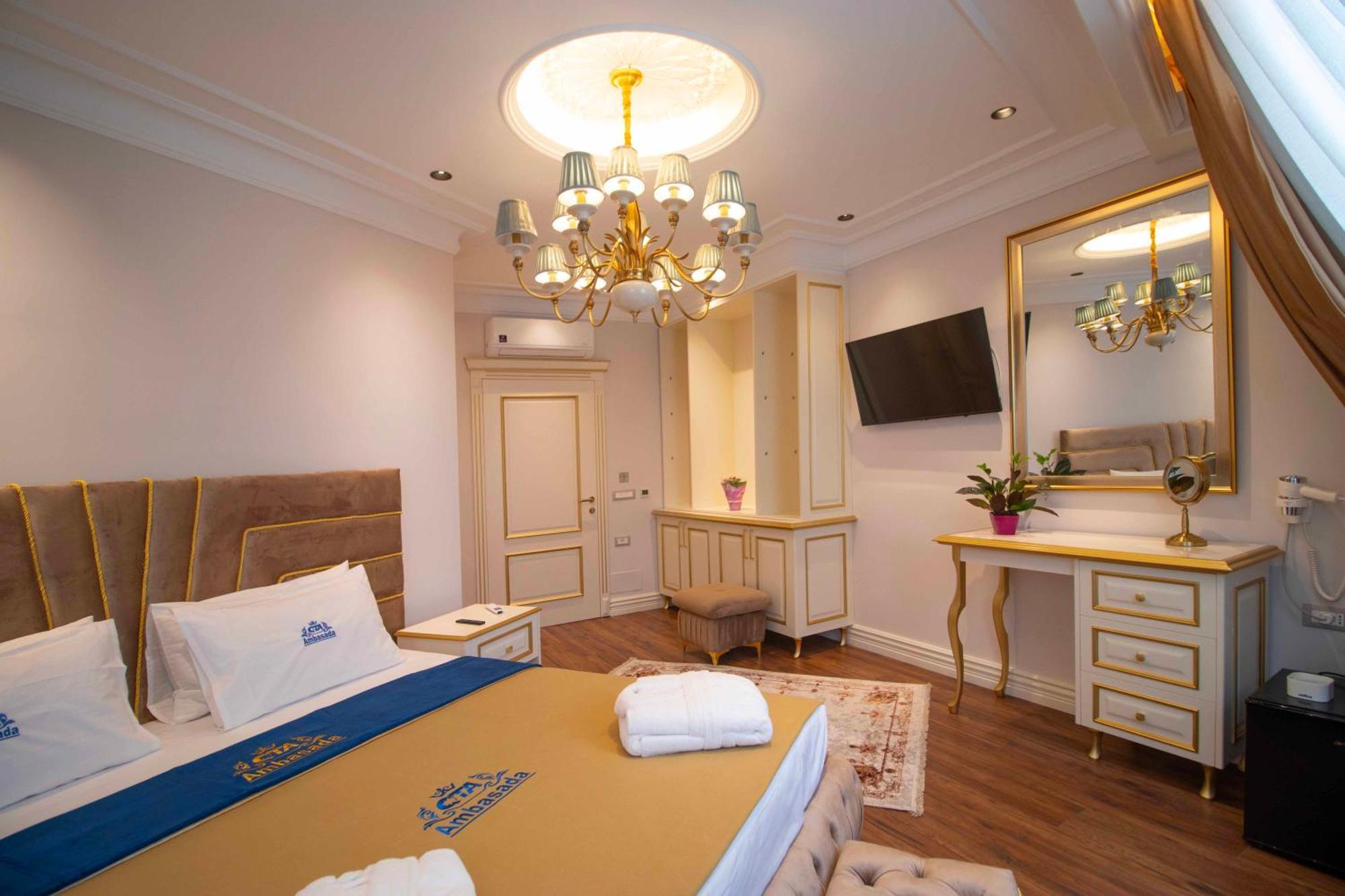 Patza-Kuqani Hotel Ambasada Qta מראה חיצוני תמונה