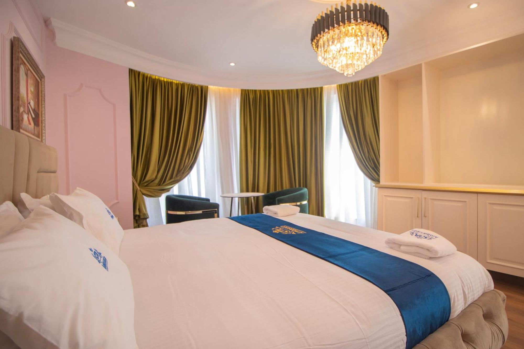 Patza-Kuqani Hotel Ambasada Qta מראה חיצוני תמונה