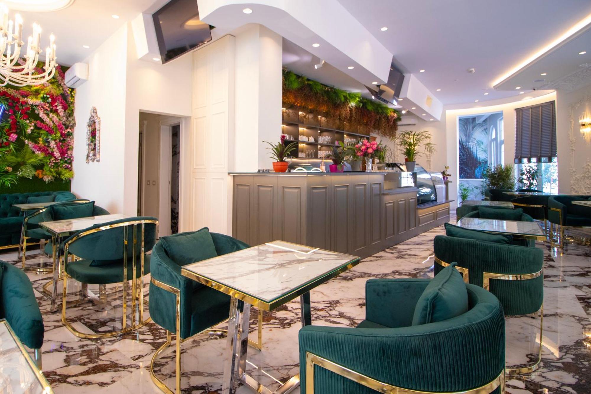 Patza-Kuqani Hotel Ambasada Qta מראה חיצוני תמונה