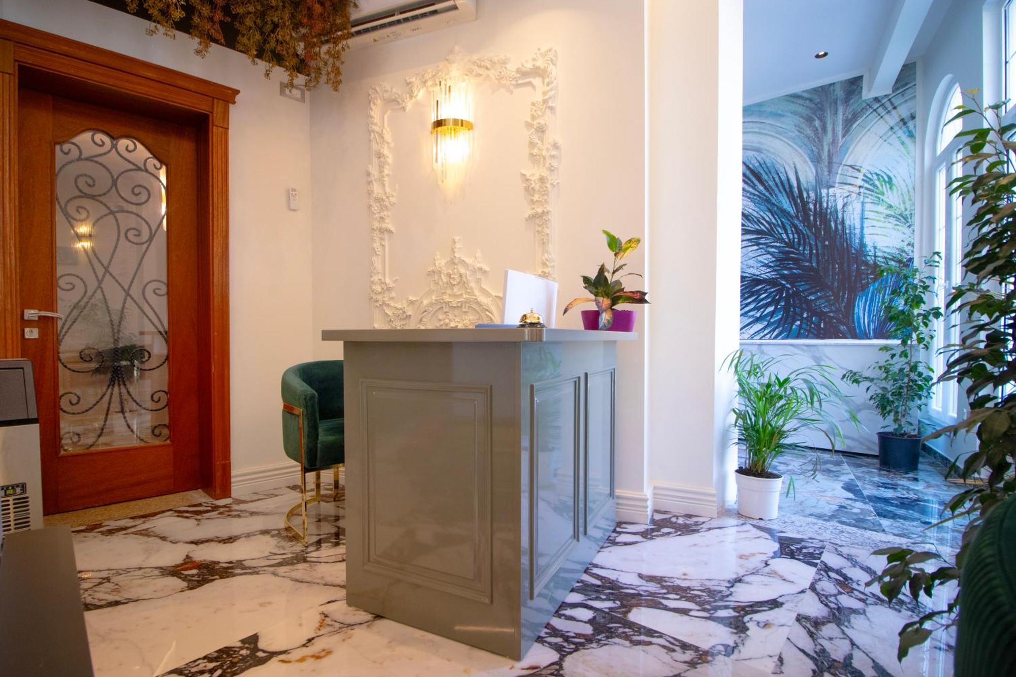 Patza-Kuqani Hotel Ambasada Qta מראה חיצוני תמונה
